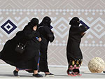 Saudi Cleric Says Women  Need Not Wear Abaya Robe in Public